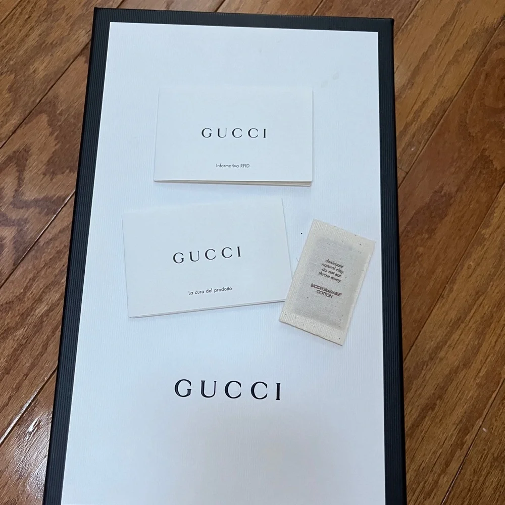 GUCCI Black microguccissima leather espadrille soft sole